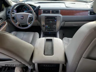 2008 GMC Yukon SLT w/4SB with VIN 1GKFC13J18R140842, listed as a Copart auction lot 77645294 with 176,626 mi miles and Salvage Title. Bid and sale history available at carsss.com. Image 8.