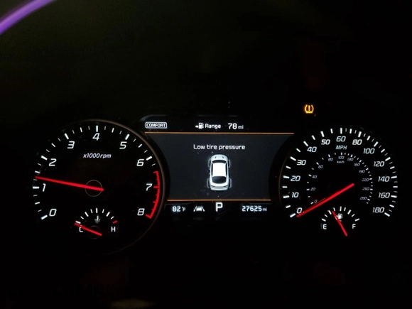 2021 Kia Stinger GT1 with VIN KNAE45LC6M6096214, listed as a Copart auction lot 64256044 with 27,625 mi miles and Salvage Title. Bid and sale history available at DreamBid. Image 9.