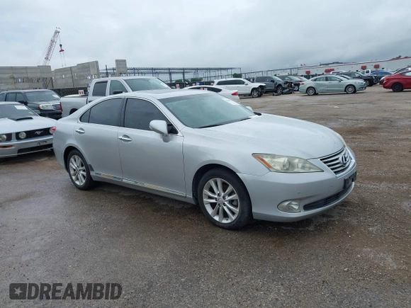 2012 Lexus ES 330 z VIN JTHBK1EG1C2499297, wystawiony jako IAAI lot #42481970 z przebiegiem 175 129 mil mil oraz . Historia ofert i sprzedaży dostępna na DreamBid. Obrazek 1.