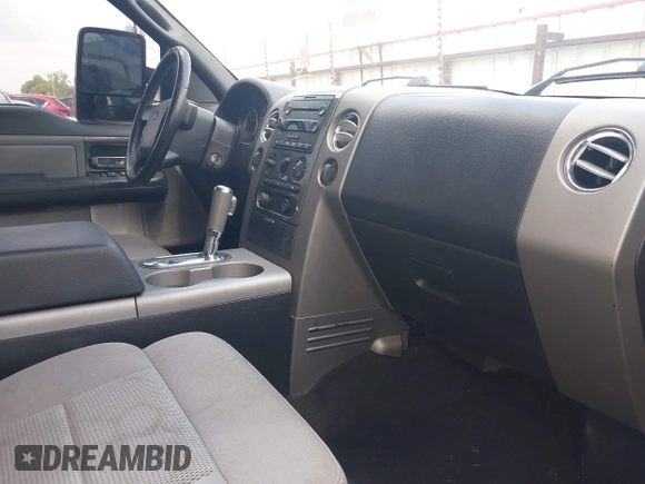 2006 Ford F-150 XLT with VIN 1FTPW14V46FB54788, listed as a IAAI auction lot 42171757 with 189,005 mi miles and . Bid and sale history available at carsss.com. Image 5.