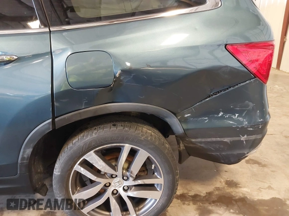 2016 Honda Pilot Elite with VIN 5FNYF6H09GB085621, listed as a IAAI auction lot 41788911 with 137,199 mi miles. Bid and sale history available at carsss.com. Image 20.