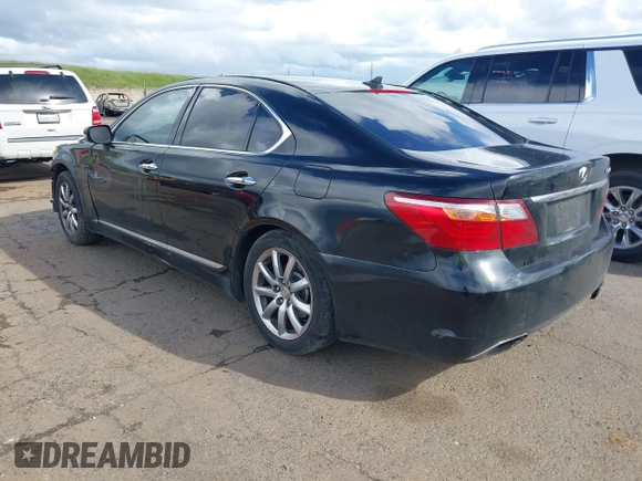 2011 Lexus LS 460 с VIN JTHBL5EFXB5102887, выставлен на аукционе IAAI как лот 41829214 с пробегом 161 822 миль миль и . История ставок и продаж доступна на DreamBid. Изображение 3.