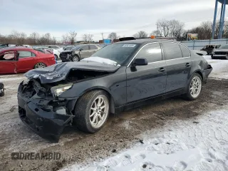 2007 BMW 5 Series 530xi with VIN WBANF73517CU25107, listed as a Copart auction lot 45581435 with 249,612 mi miles and Salvage Title. Bid and sale history available at carsss.com. Image 1.