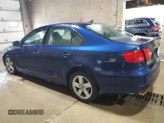 2011 Volkswagen Jetta TDI с VIN 3VWLL7AJ6BM110522, выставлен на аукционе Copart как лот 45751225 с пробегом 180 310 миль миль и Списание • Salvage title. История ставок и продаж доступна на DreamBid. Изображение 2.