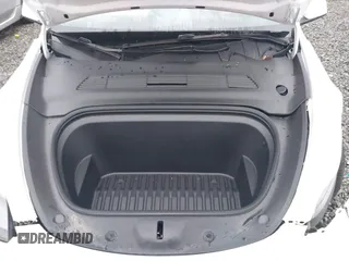 2023 Tesla Model Y Performance z VIN 7SAYGDEF2PF917295, wystawiony jako IAAI lot #41260852 z przebiegiem 23 295 mil mil oraz . Historia ofert i sprzedaży dostępna na DreamBid. Obrazek 10.