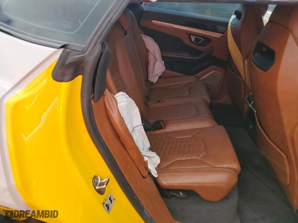 2021 Lamborghini Urus with VIN ZPBUA1ZL3MLA15560, listed as a Copart auction lot 87871715 with 30,693 mi miles and Non Repairable. Bid and sale history available at carsss.com. Image 10.