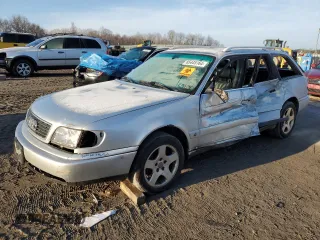 1998 Audi A6 z VIN WAUJC84A0WN001123, wystawiony jako Copart lot #85445164 z przebiegiem Nie podano mil oraz Szkoda całkowita • Salvage title. Historia ofert i sprzedaży dostępna na DreamBid. Obrazek 1.