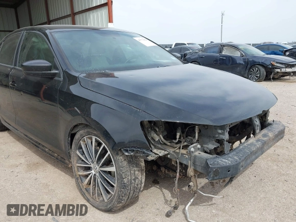 2016 Volkswagen Jetta Sport z VIN 3VWD17AJ0GM409795, wystawiony jako IAAI lot #41773028 z przebiegiem 147 979 mil mil oraz . Historia ofert i sprzedaży dostępna na DreamBid. Obrazek 6.