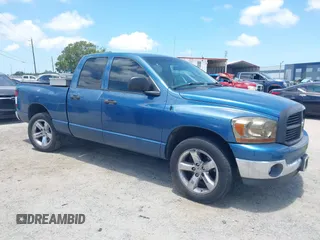 2006 Dodge 1500 SLT z VIN 1D7HA18226S627992, wystawiony jako IAAI lot #42300626 z przebiegiem 201 822 mil mil oraz . Historia ofert i sprzedaży dostępna na DreamBid. Obrazek 1.