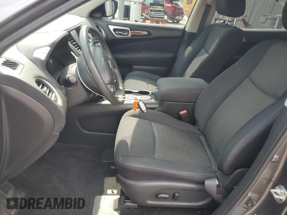2017 Nissan Pathfinder Platinum with VIN 5N1DR2MN7HC695060, listed as a Copart auction lot 62096275 with 180,221 mi miles and Salvage title. Bid and sale history available at DreamBid. Image 7.