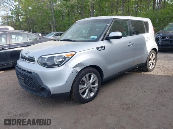 2015 Kia Soul + with VIN KNDJP3A56F7815122, listed as a IAAI auction lot 42119279 with 82,077 mi miles. Bid and sale history available at carsss.com. Image 2.