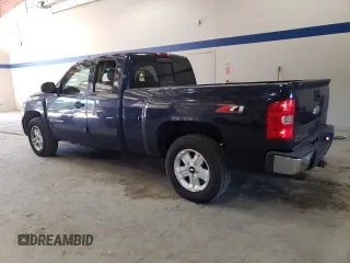 2007 Chevrolet Silverado 1500 LT w/2LT with VIN 2GCEC19J171638447, listed as a Copart auction lot 46090945 with 340,895 mi miles and Salvage Title. Bid and sale history available at carsss.com. Image 2.