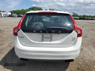 2015 Volvo V60 z VIN YV1612SD8F1199783, wystawiony jako Copart lot #55775985 z przebiegiem 163 589 mil mil oraz Szkoda całkowita • Salvage title. Historia ofert i sprzedaży dostępna na DreamBid. Obrazek 6.