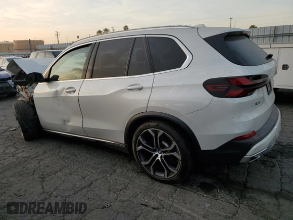 2024 BMW X5 xDrive50e with VIN 5UX43EU07R9S99719, listed as a Copart auction lot 86121144 with 0 mi miles and Salvage Title. Bid and sale history available at carsss.com. Image 2.