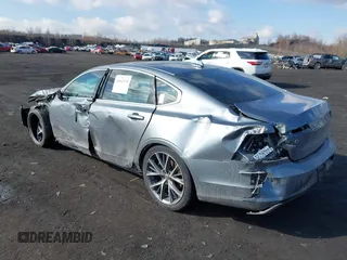 2018 Volvo S90 Momentum with VIN LVY982MK9JP023138, listed as a IAAI auction lot 41662118 with 143,464 mi miles. Bid and sale history available at carsss.com. Image 3.