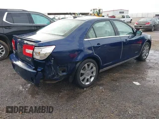 2007 Lincoln MKZ with VIN 3LNHM26T57R647147, listed as a IAAI auction lot 41574855 with 101,202 mi miles. Bid and sale history available at carsss.com. Image 4.