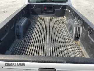 2008 Ford Ranger XL z VIN 1FTYR11U58PA56762, wystawiony jako Copart lot #65041914 z przebiegiem 146 922 mil mil oraz Szkoda całkowita • Salvage title. Historia ofert i sprzedaży dostępna na DreamBid. Obrazek 10.