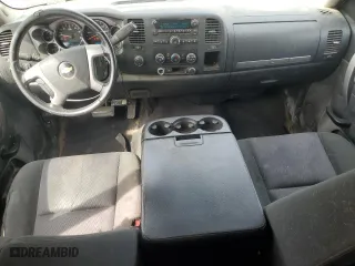 2010 Chevrolet Silverado 1500 LT with VIN 1GCSKSE30AZ249669, listed as a Copart auction lot 49001445 with 233,604 mi miles and Salvage Title. Bid and sale history available at carsss.com. Image 8.
