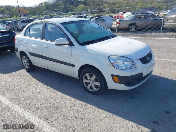 2009 Kia Rio SX with VIN KNADE223696518580, listed as a IAAI auction lot 41990650 with 1 mi miles. Bid and sale history available at carsss.com. Image 1.