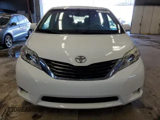 2014 Toyota Sienna LE with VIN 5TDJK3DC5ES090576, listed as a Copart auction lot 46333725 with 201,860 mi miles and Clean Title. Bid and sale history available at DreamBid. Image 5.