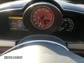 2013 Ferrari 458 Italia z VIN ZFF67NFA2D0194914, wystawiony jako Copart lot #43272195 z przebiegiem 23 608 mil mil oraz Szkody całkowita. Historia ofert i sprzedaży dostępna na DreamBid. Obrazek 9.
