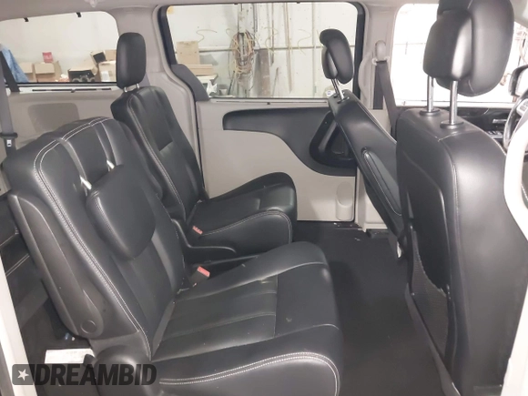 2016 Chrysler Town & Country Touring with VIN 2C4RC1BG8GR194307, listed as a IAAI auction lot 41515423 with 84,930 mi miles. Bid and sale history available at carsss.com. Image 8.
