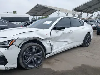 2022 Acura TLX w/A-Spec Package with VIN 19UUB5F59NA001954, listed as a IAAI auction lot 42368946 with 25,685 mi miles and . Bid and sale history available at DreamBid. Image 14.