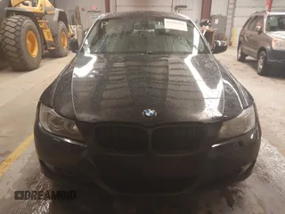 2009 BMW 3 Series 335i xDrive z VIN WBAPL33519A406632, wystawiony jako IAAI lot #41980298 z przebiegiem 197 581 mil mil oraz . Historia ofert i sprzedaży dostępna na DreamBid. Obrazek 6.