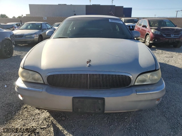 1998 Buick Park Avenue with VIN 1G4CW52K0W4643727, listed as a Copart auction lot 88686945 with 180494 miles and Salvage Title. Bid and sale history available at carsss.com. Image 5.