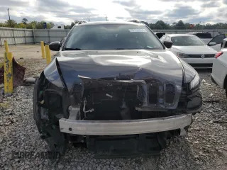 2016 Jeep Cherokee Altitude with VIN 1C4PJLCB1GW127082, listed as a Copart auction lot 70785954 with 75,791 mi miles and Salvage Title. Bid and sale history available at carsss.com. Image 5.