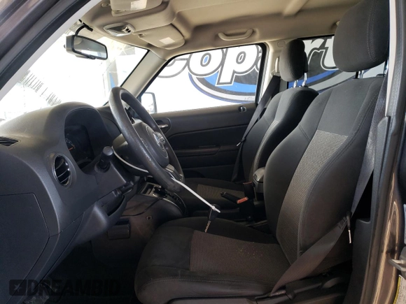 2017 Jeep Patriot Sport with VIN 1C4NJPBA5HD136386, listed as a Copart auction lot 54973515 with 214,172 mi miles and Clean Title. Bid and sale history available at carsss.com. Image 7.