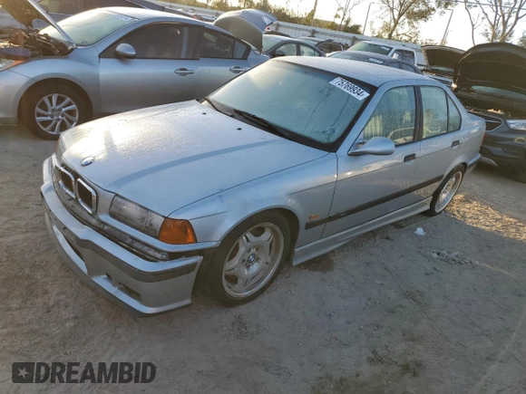 1998 BMW M3 z VIN WBSCD9324WEE07376, wystawiony jako Copart lot #75769934 z przebiegiem Nie podano mil oraz Nie do naprawy. Historia ofert i sprzedaży dostępna na DreamBid. Obrazek 1.
