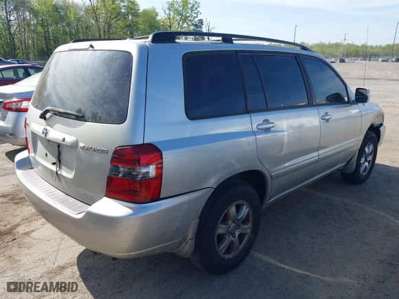 2006 Toyota Highlander w/3rd Row with VIN JTEEP21A160151793, listed as a IAAI auction lot 42100756 with 219,019 mi miles. Bid and sale history available at carsss.com. Image 4.