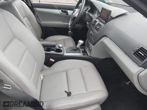 2008 Mercedes-Benz C 300 Sport with VIN WDDGF81X68F109181, listed as a IAAI auction lot 42198228 with 68,941 mi miles and . Bid and sale history available at carsss.com. Image 5.