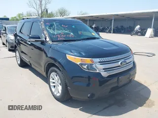 2014 Ford Explorer XLT z VIN 1FM5K7D8XEGB78260, wystawiony jako IAAI lot #41906045 z przebiegiem 117 446 mil mil oraz . Historia ofert i sprzedaży dostępna na DreamBid. Obrazek 1.