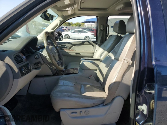 2008 Chevrolet Suburban LTZ with VIN 1GNFK16Y48R146861, listed as a Copart auction lot 49064675 with 256,176 mi miles and Salvage Title. Bid and sale history available at carsss.com. Image 7.
