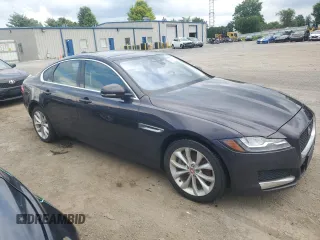 2017 Jaguar XF with VIN SAJBJ4BNXHCY42877, listed as a Copart auction lot 64552565 with 137,438 mi miles and Clean title. Bid and sale history available at DreamBid. Image 4.