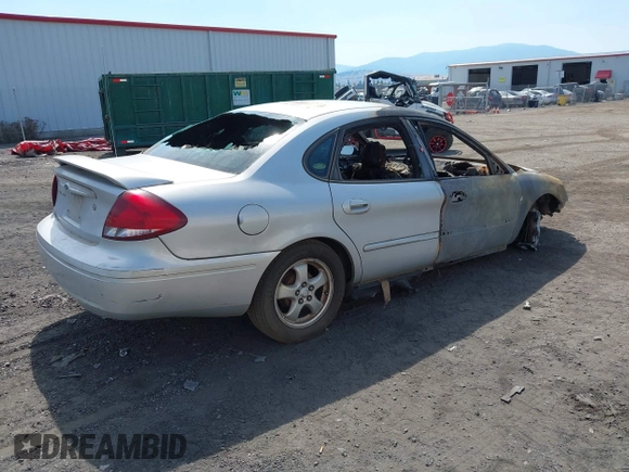 2004 Ford Taurus SES with VIN 1FAFP55204G179284, listed as a IAAI auction lot 42153771 with Not provided miles and . Bid and sale history available at DreamBid. Image 4.