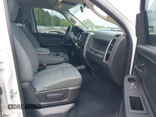 2018 Ram 1500 Tradesman with VIN 1C6RR7FT9JS184388, listed as a IAAI auction lot 42129524 with 127,750 mi miles and . Bid and sale history available at DreamBid. Image 5.