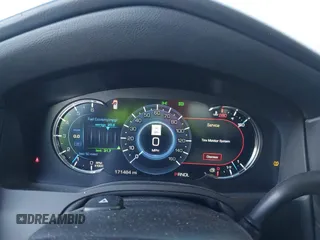 2018 Cadillac Escalade Luxury z VIN 1GYS3BKJ1JR307525, wystawiony jako IAAI lot #41800377 z przebiegiem 171 484 mil mil oraz . Historia ofert i sprzedaży dostępna na DreamBid. Obrazek 7.