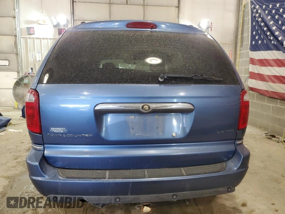 2007 Chrysler Town & Country LWB Limited with VIN 2A4GP64L07R137192, listed as a Copart auction lot 70571224 with 239,297 mi miles and Non Repairable. Bid and sale history available at carsss.com. Image 6.