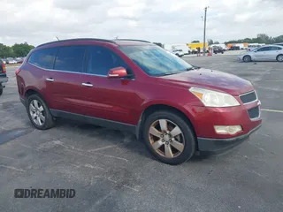 2011 Chevrolet Traverse 1LT z VIN 1GNKRGED6BJ350109, wystawiony jako IAAI lot #41896779 z przebiegiem 13 102 mil mil oraz . Historia ofert i sprzedaży dostępna na DreamBid. Obrazek 1.