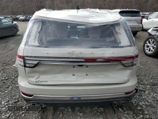 2023 Lincoln Aviator Reserve z VIN 5LM5J7XC5PGL11848, wystawiony jako Copart lot #50815295 z przebiegiem Nie podano mil oraz Szkoda całkowita • Salvage title. Historia ofert i sprzedaży dostępna na DreamBid. Obrazek 6.