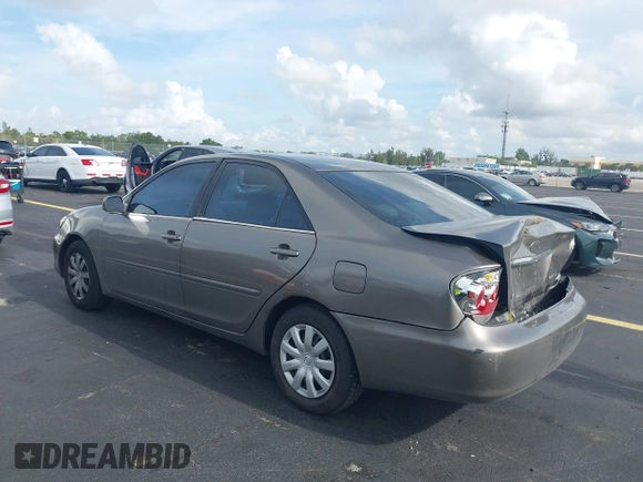 2006 Toyota Camry STD z VIN 4T1BE32K96U719755, wystawiony jako IAAI lot #42484020 z przebiegiem 155 910 mil mil oraz . Historia ofert i sprzedaży dostępna na DreamBid. Obrazek 3.