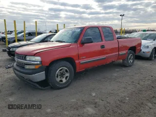 2000 Chevrolet Silverado 1500 with VIN 1GCEC19V8YZ218177, listed as a Copart auction lot 88020145 with 170,495 mi miles and Salvage Title. Bid and sale history available at carsss.com. Image 1.