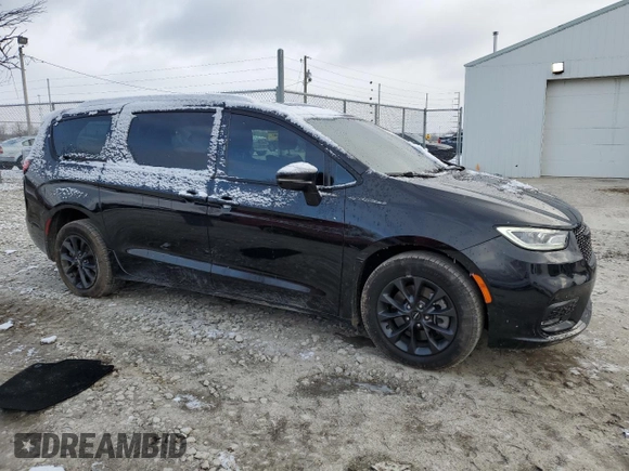 2021 Chrysler Pacifica Limited with VIN 2C4RC3GGXMR603651, listed as a Copart auction lot 87442164 with 65,166 mi miles and Salvage title. Bid and sale history available at DreamBid. Image 4.