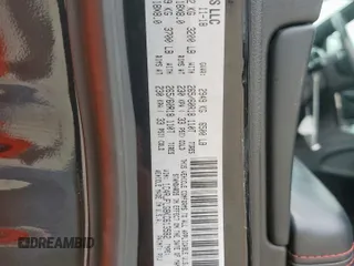 2019 Jeep Grand Cherokee Trailhawk with VIN 1C4RJFLG8KC613582, listed as a Copart auction lot 62901405 with 136,809 mi miles and Salvage title. Bid and sale history available at DreamBid. Image 13.