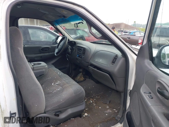 2000 Ford F-150 с VIN 1FTZF0826YKA36786, выставлен на аукционе IAAI как лот 42356005 с пробегом Не указан миль и . История ставок и продаж доступна на DreamBid. Изображение 5.
