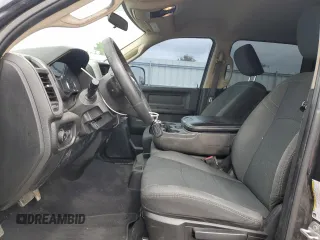 2020 Ram 2500 Tradesman z VIN 3C6UR5HL6LG206160, wystawiony jako Copart lot #58963485 z przebiegiem 111 722 mil mil oraz Szkoda całkowita • Salvage title. Historia ofert i sprzedaży dostępna na DreamBid. Obrazek 7.