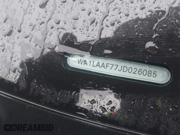 2018 Audi Q7 Premium Plus z VIN WA1LAAF77JD026085, wystawiony jako IAAI lot #41683329 z przebiegiem 91 404 mil mil oraz . Historia ofert i sprzedaży dostępna na DreamBid. Obrazek 17.